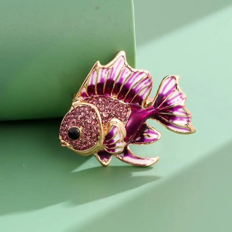 Trendy Rhinestone Fish Brooches - Unisex Animal Pin for Clothing & Party Jewelry - Sparkly Lapel Badge Gift for Women Qme