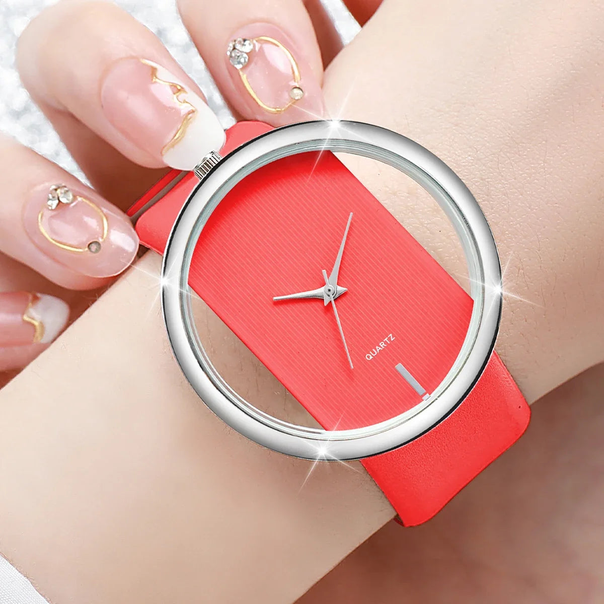2026 Simple and Transparent Creative Cutout Fashionable and Dignified Leather Belt Couple Quartz Watch Qme