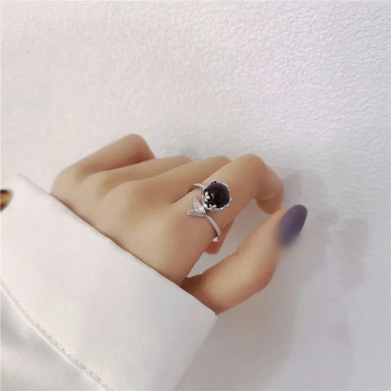Design Sense Fashion Fishtail Crystal Multicolor Adjustable Open Ring Girl Woman Fashion Beach Party Birthday Gift Jewelry Qme resizable black Silver Plated
