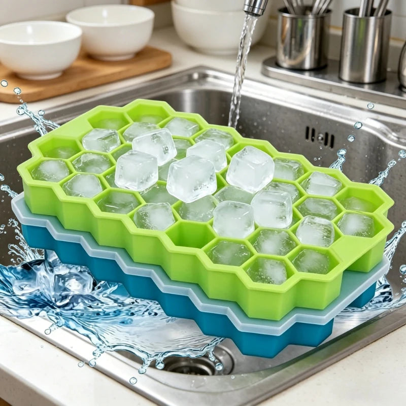 Honeycomb Silicone Ice Cube Mold 37 Grid Large Capacity Ice Tray with Lid Food Grade Reusable Ice Maker Large Capacity Ice Qme