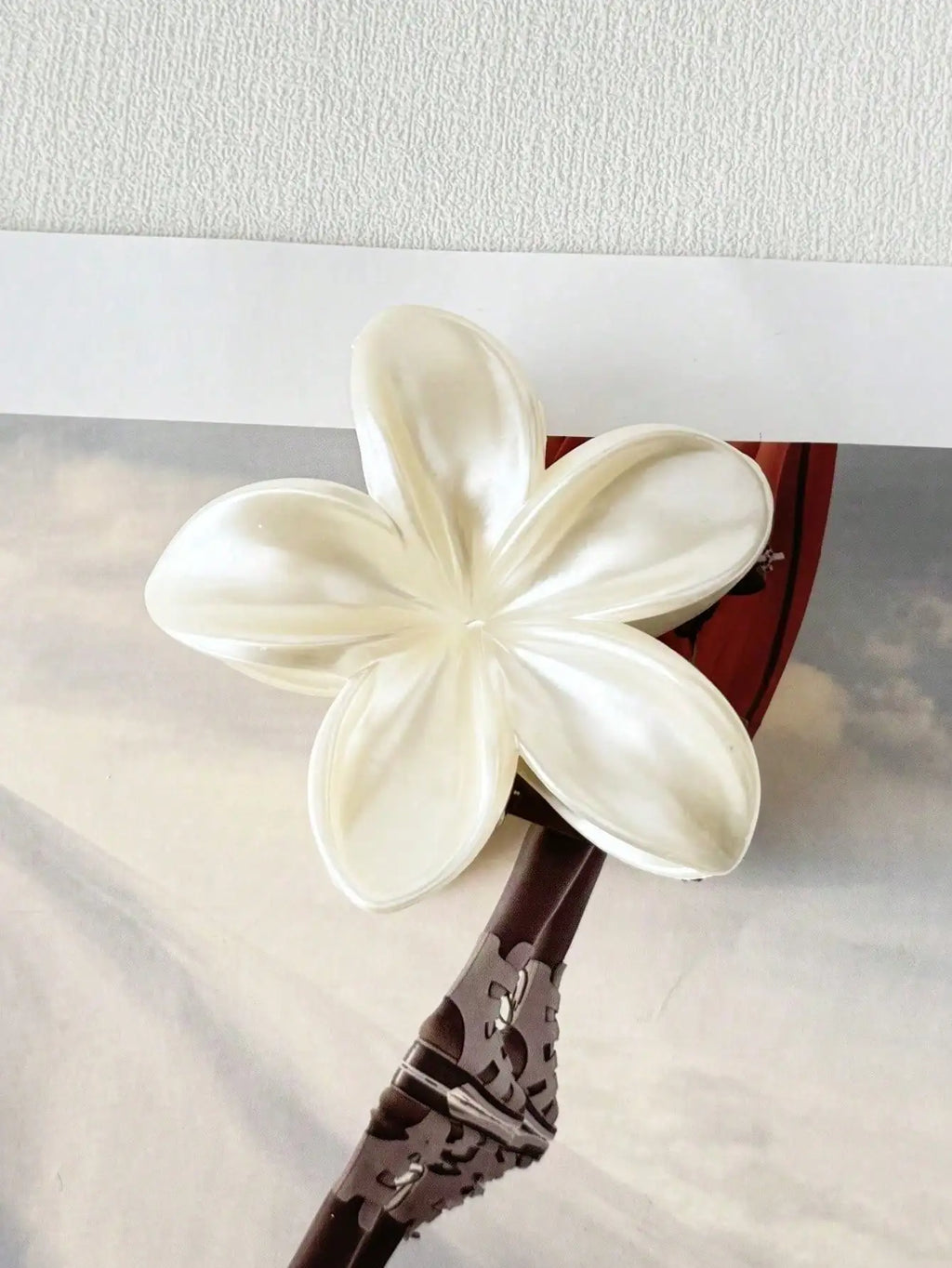 Flower Claw Clips Women Simple Hair Accessories Beach Vacation Qme 1pc