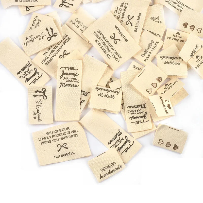 50pcs 19.5-44mm Random Mix Simple Beige Printed Labels For Clothing DIY Hats Bags Sewing Decorative Handmade Accessories C3782 Qme