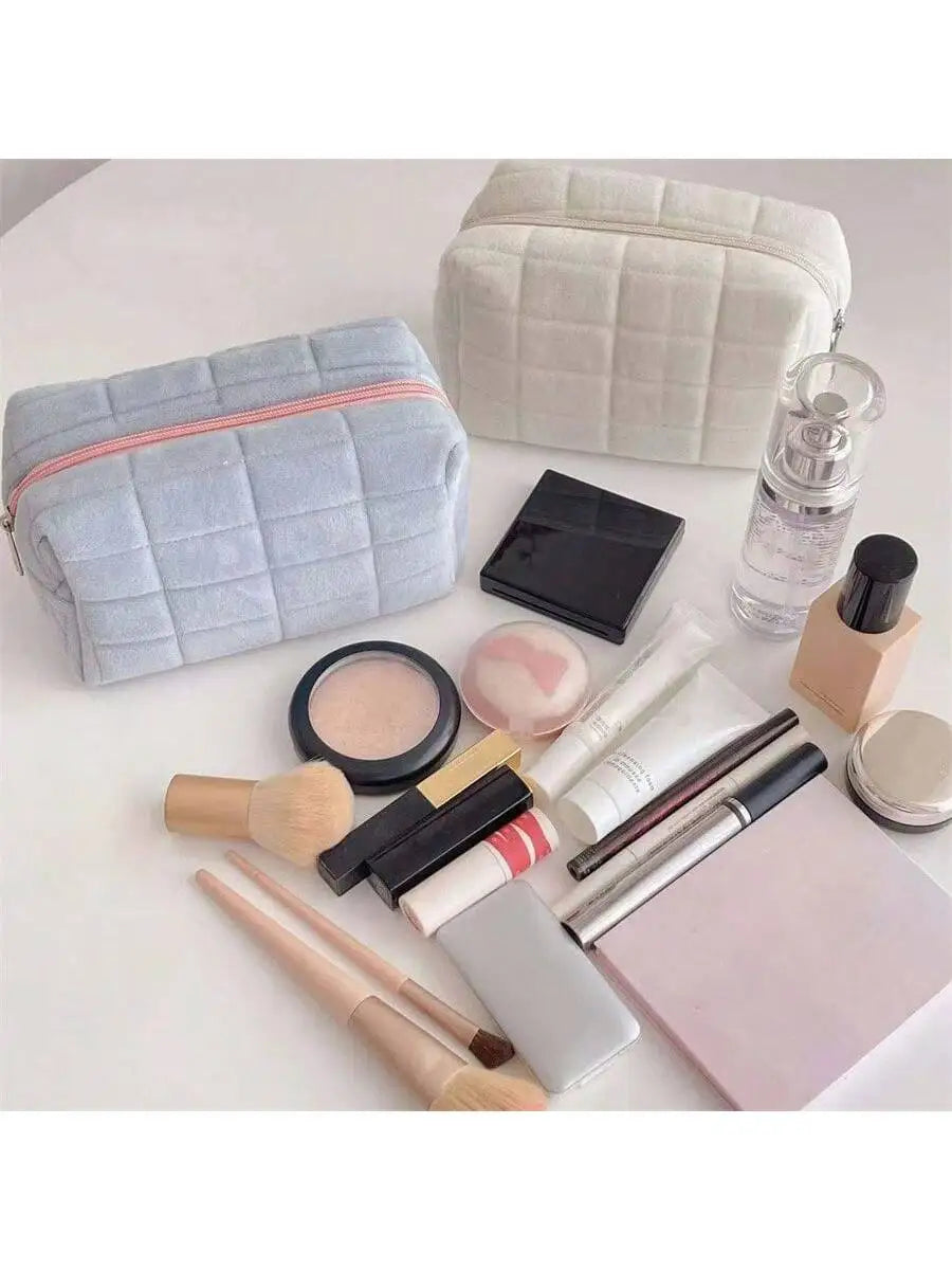 Checkered Pattern Makeup Bag Solid Plush Zipper Toiletries Storage Qme