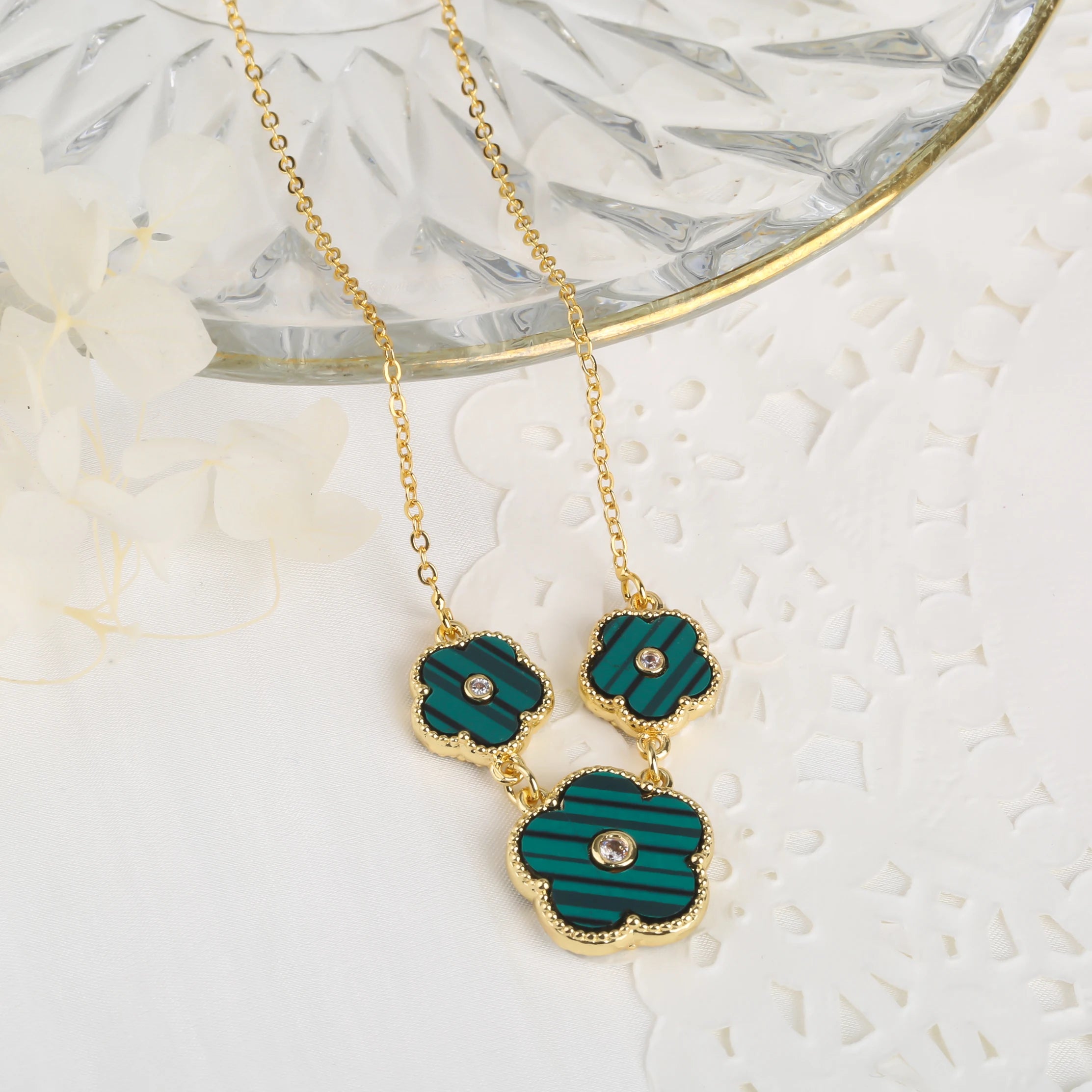 High-Quality Copper Plated 18k Gold Five-Leaf Clover Necklace Fashion Simple For Woman Girl Necklace Birthday Party Jewelry Gift Qme N 45cm