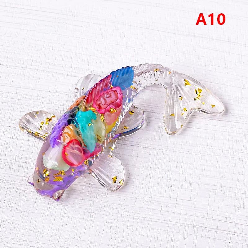 Crystal Stone Gravel Lucky Koi Fish Figurine Resin Mini Quartz Fancy Carp Statue Home Decor Desk Ornament Gift Qme A10