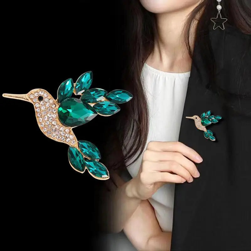 Rhinestone Bird Brooch for Women Sparkling Crystal Pin Fashion Jewelry for Coat Party Banquet Accessory Qme