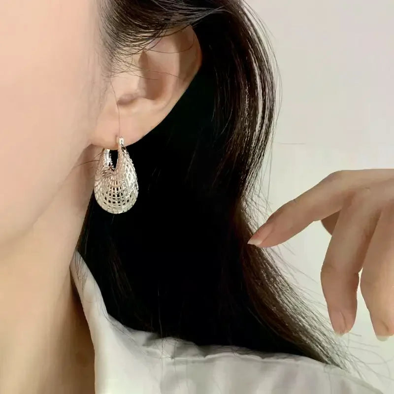 Trendy Simple Hollow Out Water Droplets Big Web Earring For Women Vintage Fashion Earrings Jewelry Party Accessories Gifts Qme