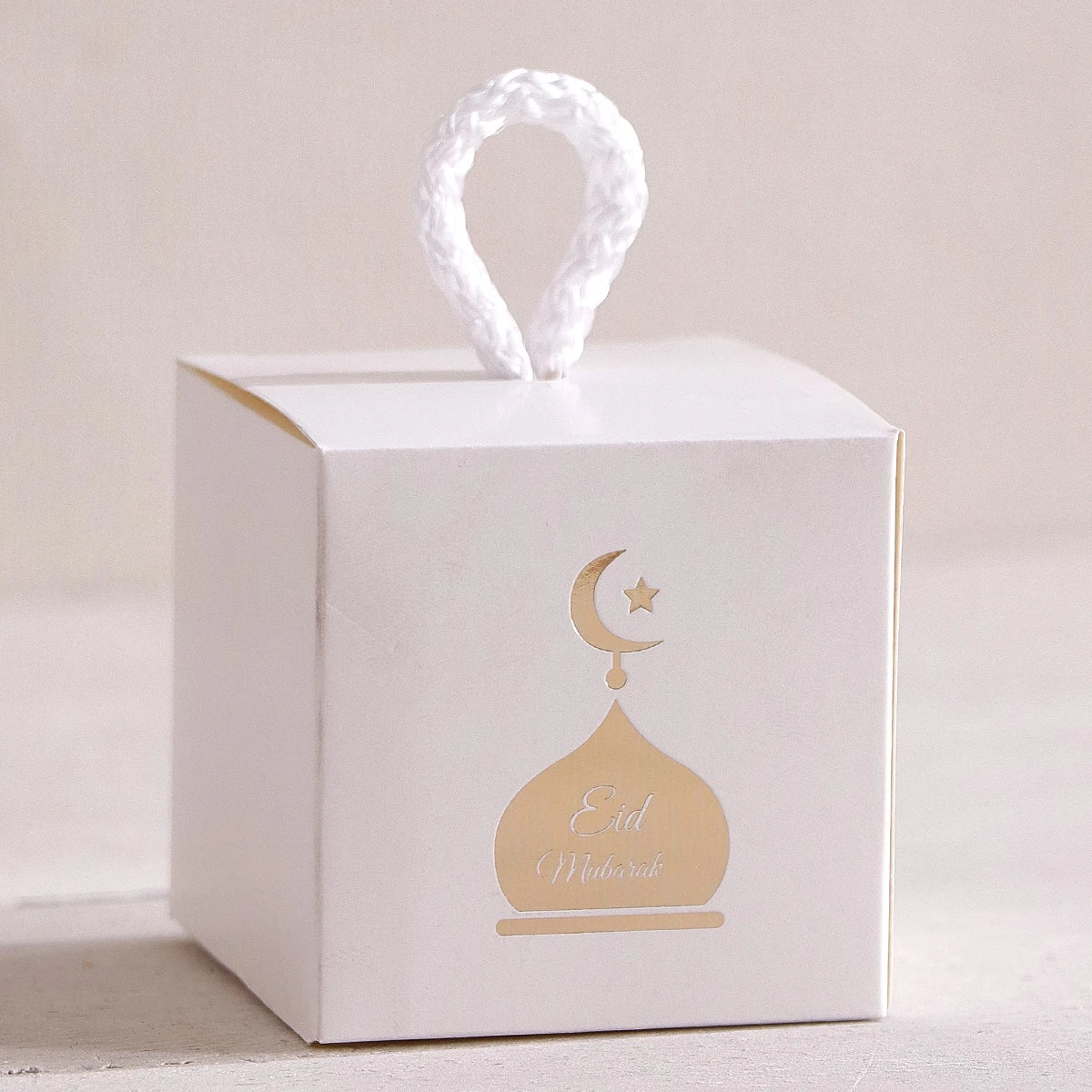 Set of 5 Elegant Mini Eid Al-Adha Gift Boxes with Gold Design and Twist Handles Perfect for Storing Candies, Chocolates and Sma Qme 5Pcs-White Other Other