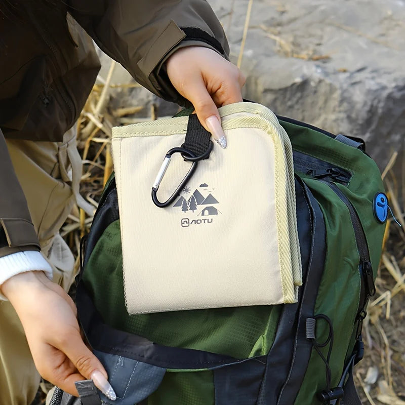 Outdoor Camping Foldable Seat Cushion, Moisture-Proof Mat for Hiking Picnic, 3 Colors Qme