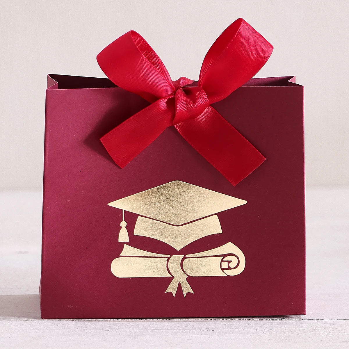 5 Pieces Doctoral Cap Design Candy Favor Boxes | Graduation Party Decorations and Favors Celebrate the Joy of Graduation Season! Qme 5pcs-red-red
