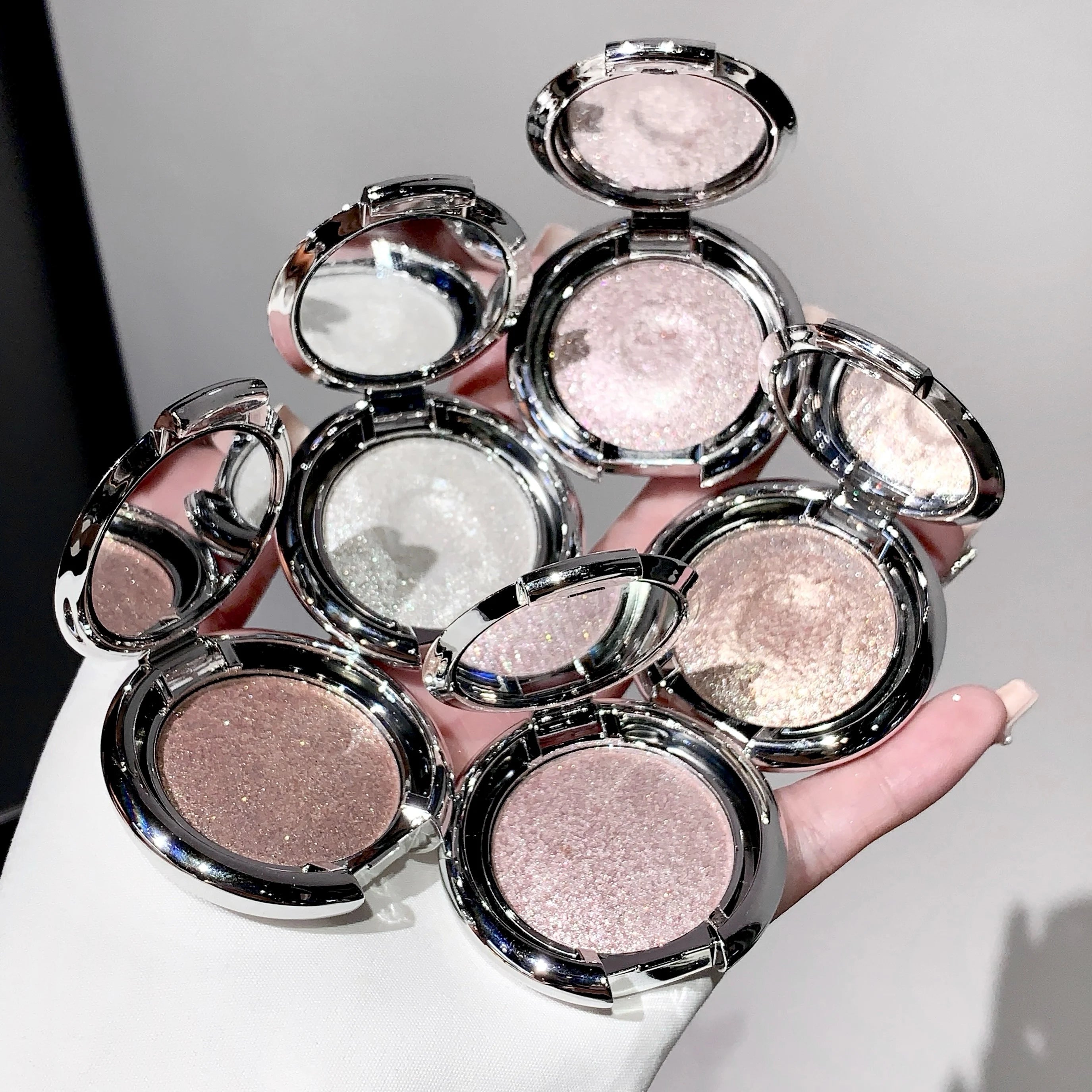 SHAQINUO Highlighter Cream Radiant Shimmer Powder Smooth Potato Mash Qme