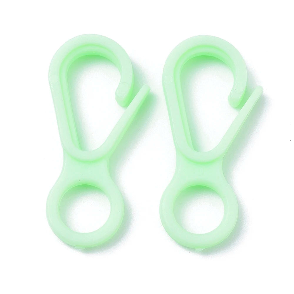 PandaHall 50/500Pcs Plastic Lobster CLaw Clasp Hook Trigger Clip Buckles For Keychain Key Ring Bracelet DIY Jewelry Making Qme Light Green 500Pcs