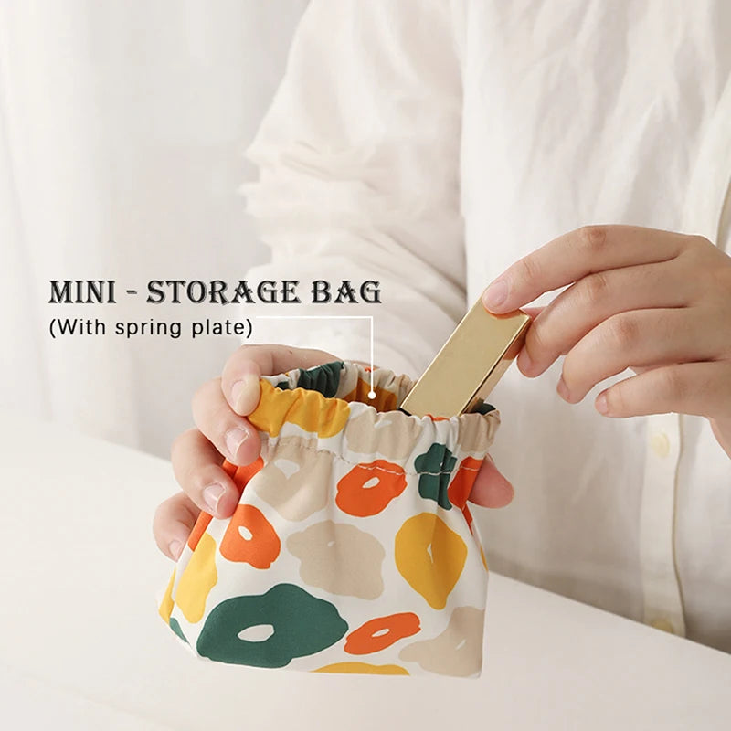 Napkin Towel Cosmetics Cotton Coin Purse Organizer Sanitary Storage Qme