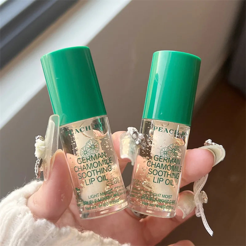 German Chamomile Lip Oil Lightweight Moisturizing Double Caring Lips Qme