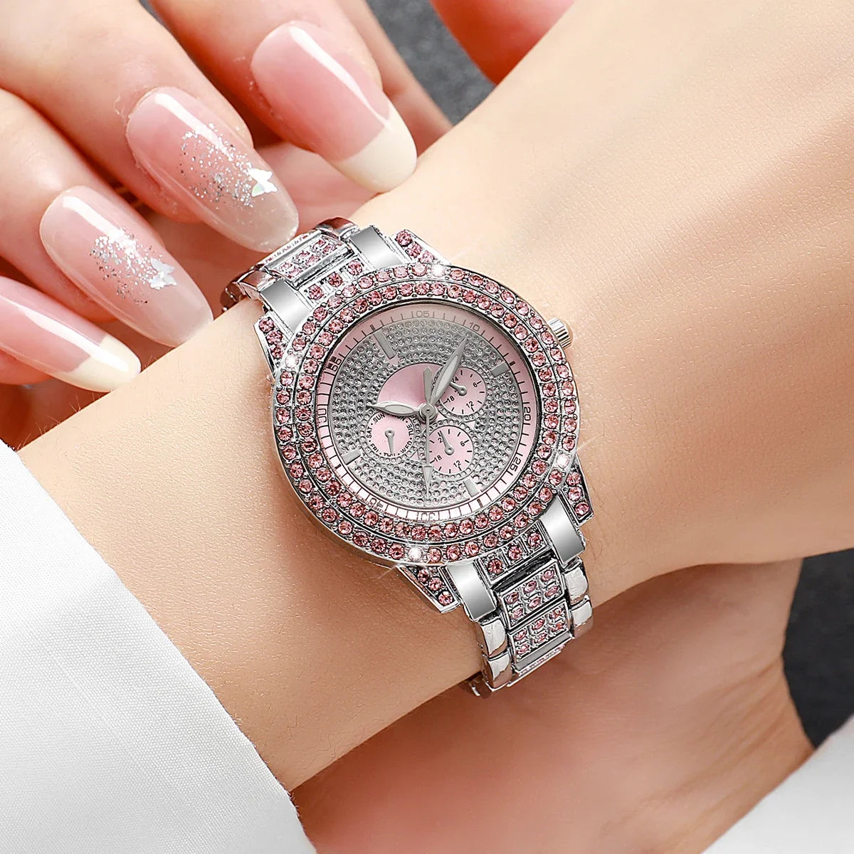 2026 2026 Spring Fashion Quartz Watch Accessories Set for Men and Women, Simple and Trendy Double Row Bracelet Cross Set Qme