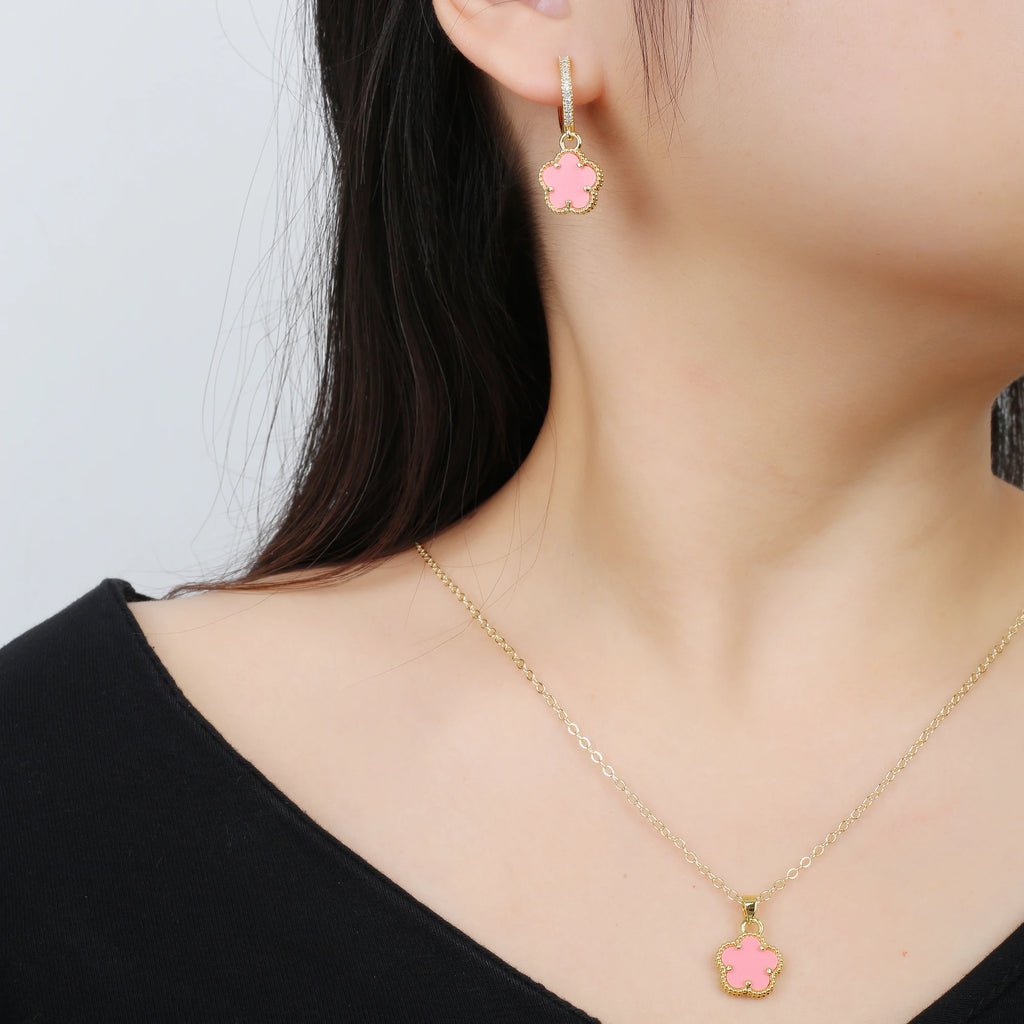 New Trend 10 Colors Hot Sale Five Leaf Flower Stone Drop Earrings Luxury for Women's Party Ears Jewelry Accessories Clover Qme