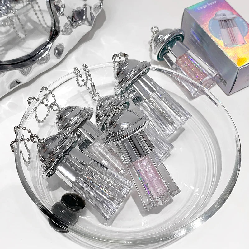 Gege Bear UFO Pendant Shiny Eyeshadow Liquid Pearlescent Fine Shimmer Qme