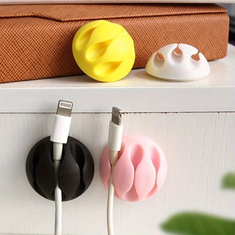 4Pcs Simple 3-slot charging cable clip, desktop cable wrapper, self-adhesive USB cable clip, mouse cable organizer Qme