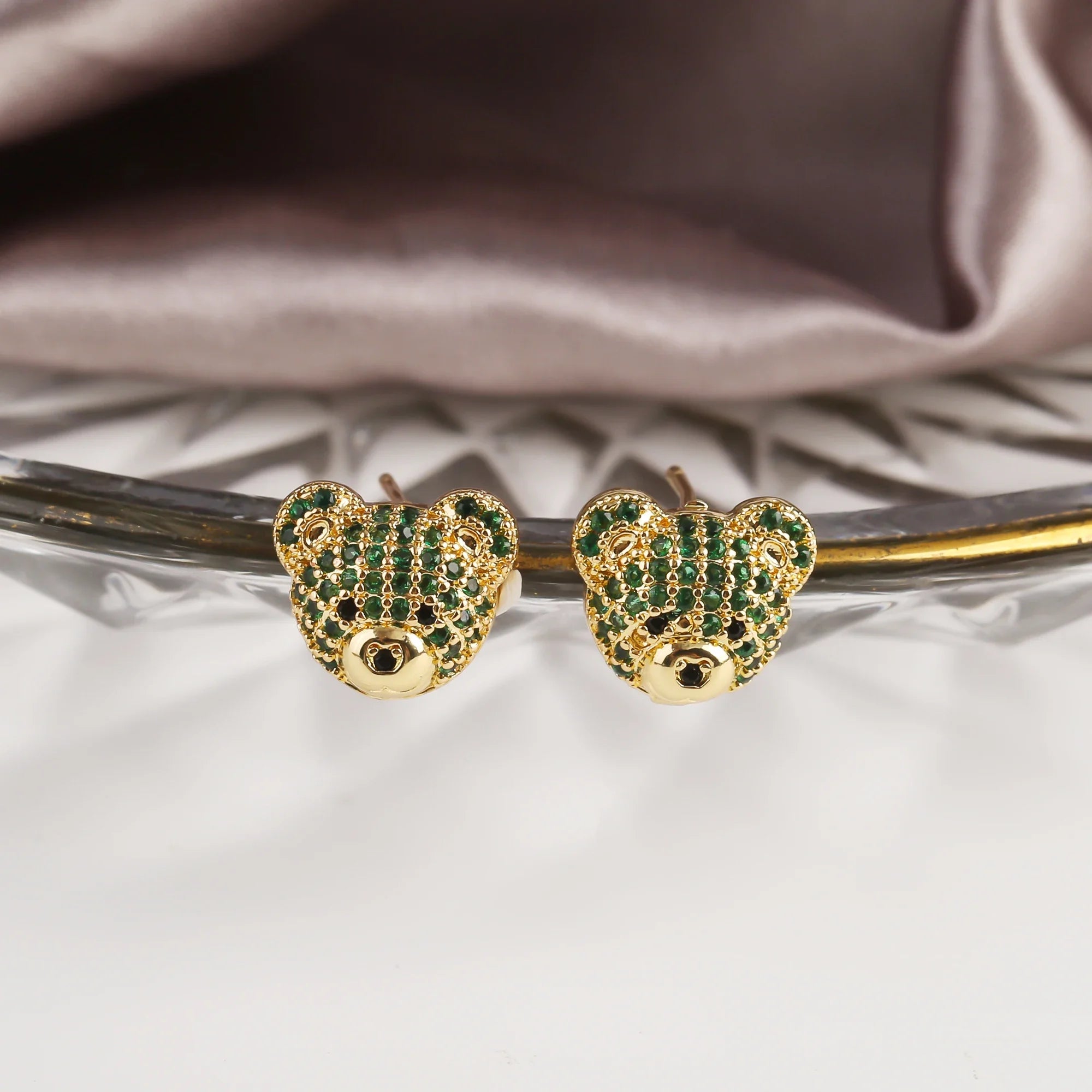 9 Colors Luxury Bear Shiny Zirconia Bracelet Classic Animal Adjustable Bracelet for Women Party Wedding Daily Wear Jewelry Gift Qme Green Earrings