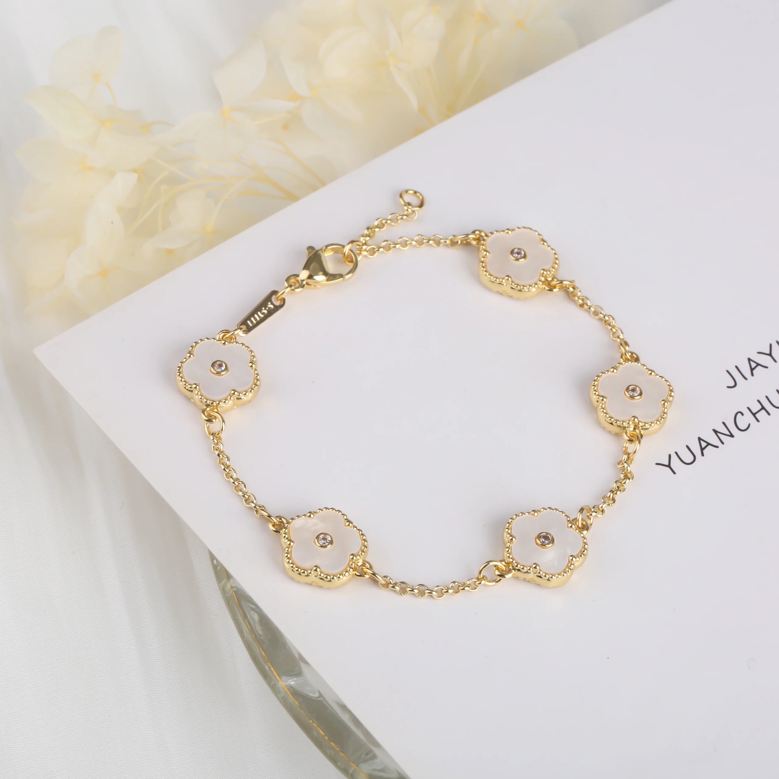 2023 INS 10 Colors Five Leaf Flower Bracelet Classic Fashion
