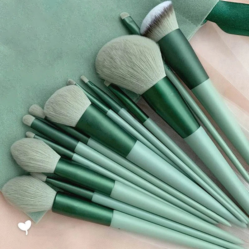 8 Fluffy Professional Makeup Brush Kabuki Eyeshadow Foundation Powder Qme