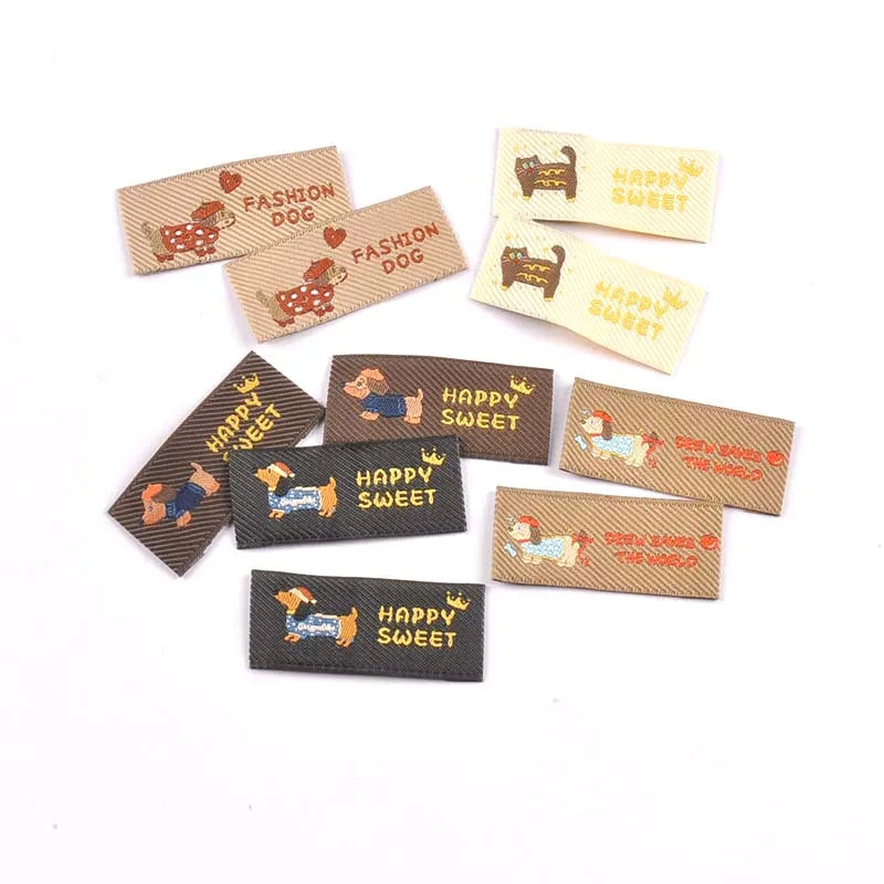 30pcs 44x20mm Cartoon Dog Cat Fabric Labels Cute Woven Clothing Tags for DIY Headwear/Clothing/Shoes/Bags cp3840 Qme