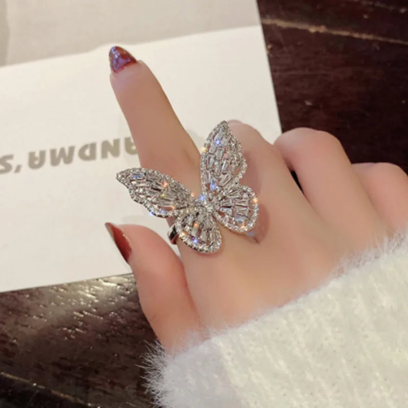 Luxury Sliver Color Zircon Multi Butterfly Open Ring for Women Exaggerated Personality Adjustable Finger Ring Wedding Jewelry Qme 8 resizable