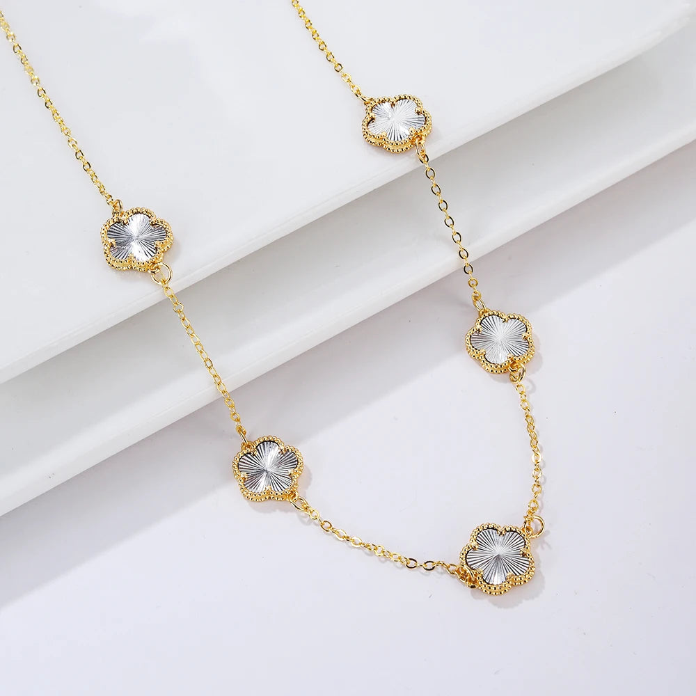 INS Hot Selling Women Five Leaf Clover Necklace Fashion Geometric Necklace Sweet Romantic Holiday Jewelry Gifts Wholesale Qme E