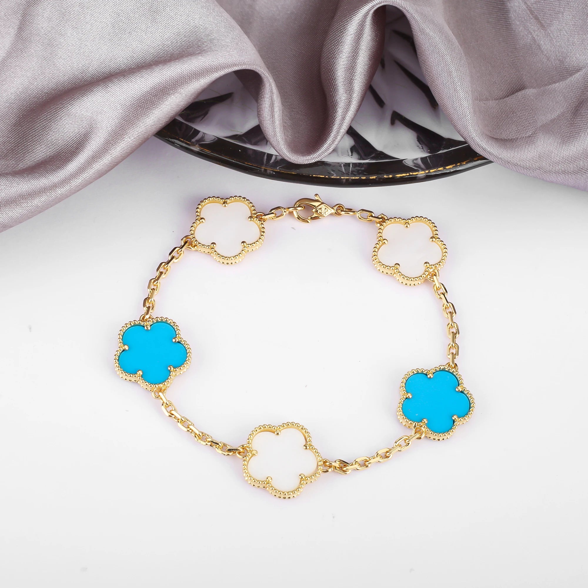 Classic 10 Colors Five-leaf Flower Bracelet Simple Lucky Gold Silver