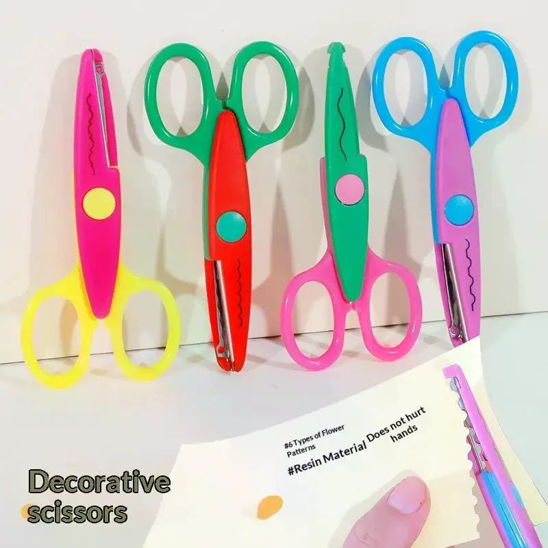 Student DIY Color Album Decorative Lace Scissors Comfortable Hand Paper Cuttings Art Safety Scissors Qme