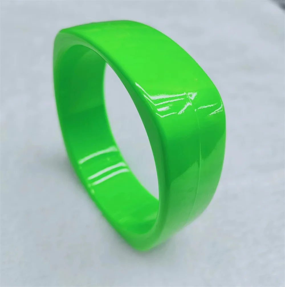 Vintage Acrylic Cuff Fashion Bangles for Women New Trendy multicolour Wide Geometric Resin Simple Bracelets Charm Jewelry Qme