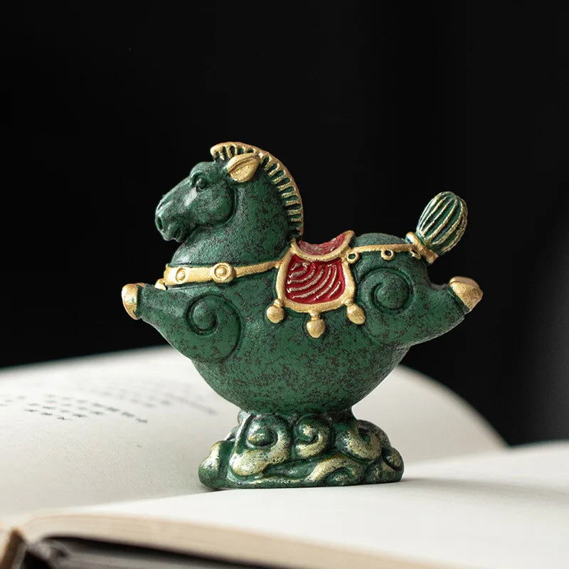 Flying Horse Brings Good Luck Green Sandstone Tea Pet Figurine Wealth Qme