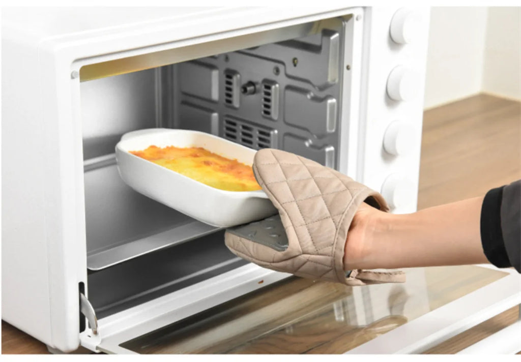 Fish Shaped Silicone Anti Scald Oven Gloves Kitchen Tray Dish Holder Qme
