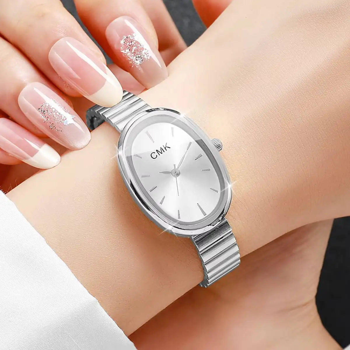 Fashion Ultra-thin Strap Women Watches Simple Dial Quartz Wristwatch Girls Clock Reloj Mujer（Without Box） Qme