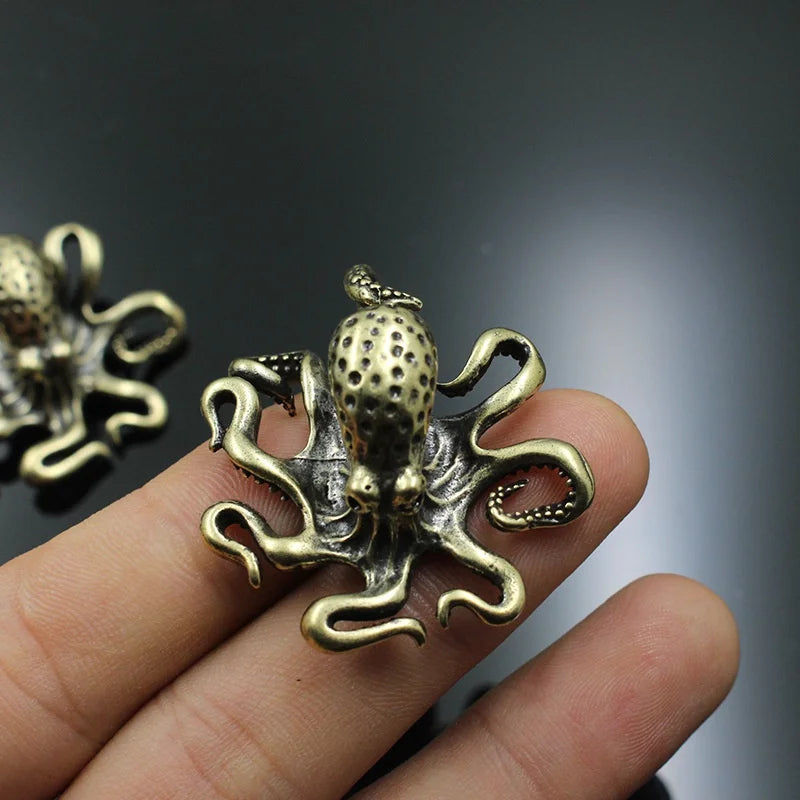 Brass Octopus Home Decoration Antique Copper Animal Figurines Miniatures Desk Ornament Accessories Creative Table Tea Pets Craft Qme