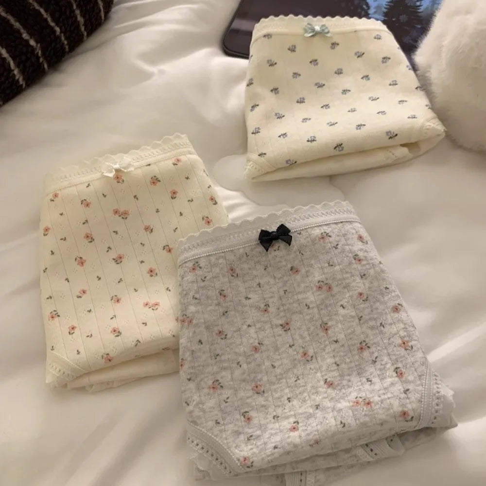 Cute Mid-waist Underwear Women Bear Grid Sweet Floral Panties Qme