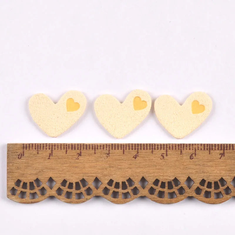 50Pcs Heart Pattern Love Embossing Leather Labels Clothes DIY Sewing Accessories Garment Supplies Banner Handwork Tags c3508 Qme 12