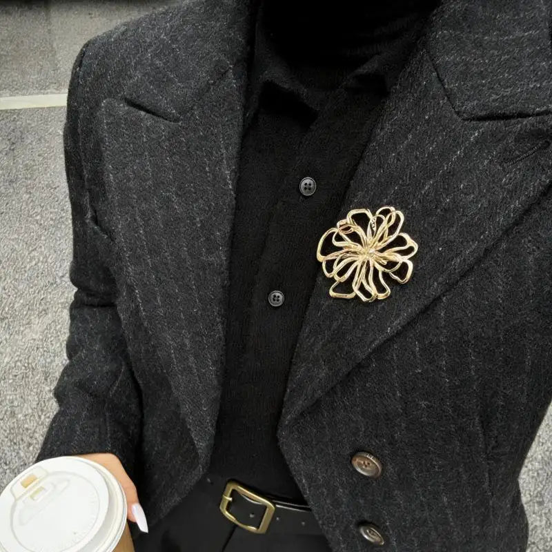 Vintage Gold Tone Brooch - Oversized High Heel Flower Lapel Pin for Women Suit Coat Jewelry Qme A3