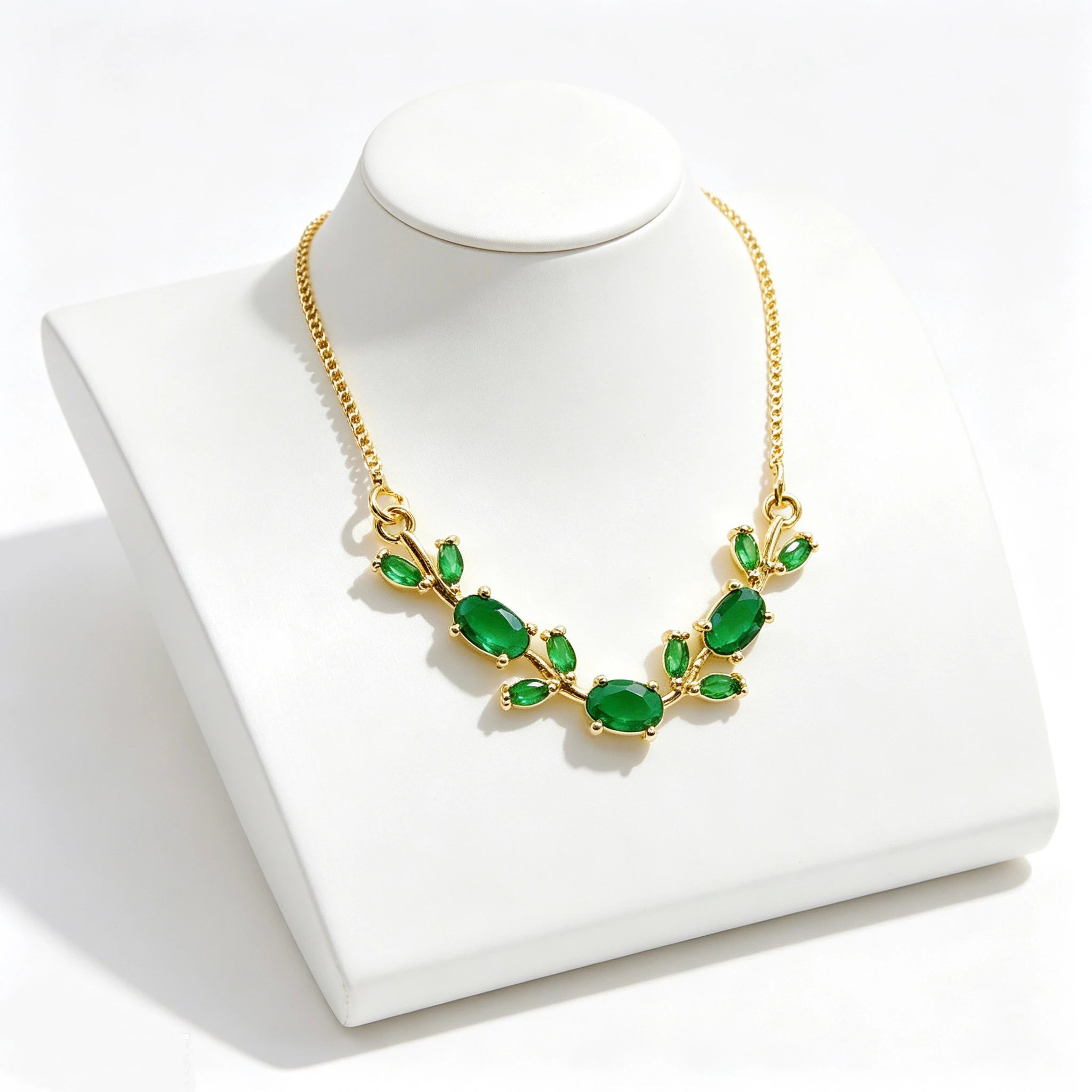 Light Luxury Pink Green Rhinestone Tulip Leaf Vine Flower Necklace Temperament Clavicle Chain Fashion Party Jewelry for Women Qme Green 45cm