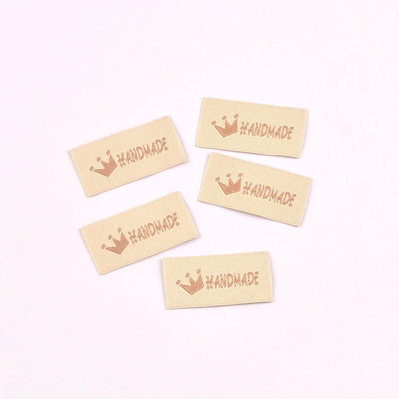 50pcs 1.7x3.4cm Mix Colorfull Crown Pattern Rectangle Label For DIY Clothing Personality Decorative Sewing Accessories c3834 Qme 1