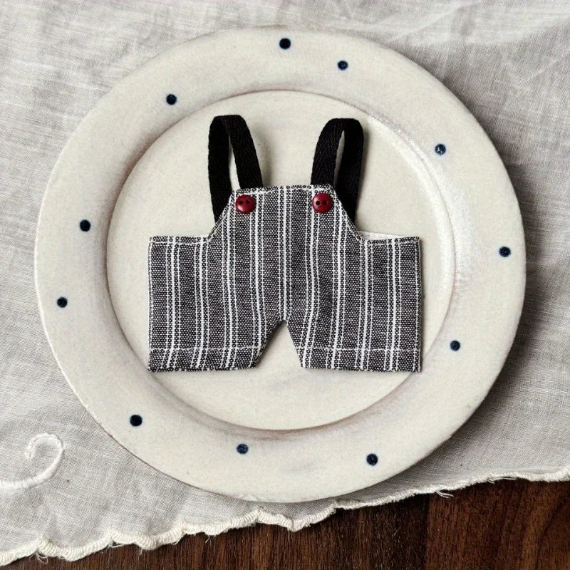 Suitable for 17cm labubu wearing retro striped overalls, cute changing clothes for dolls and dolls Qme GRAY