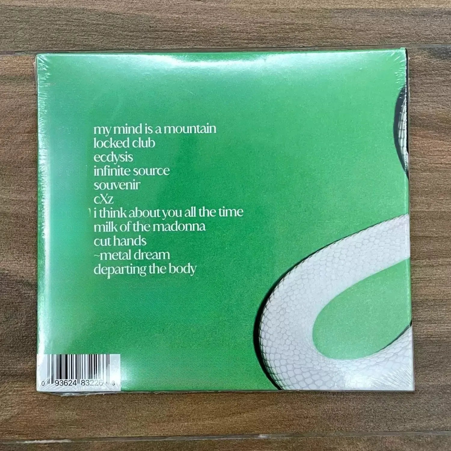 Alternative Rock Music CD, Green Background White Visual Art Themed Cover, Avant-Garde Emotional Track Collection Qme