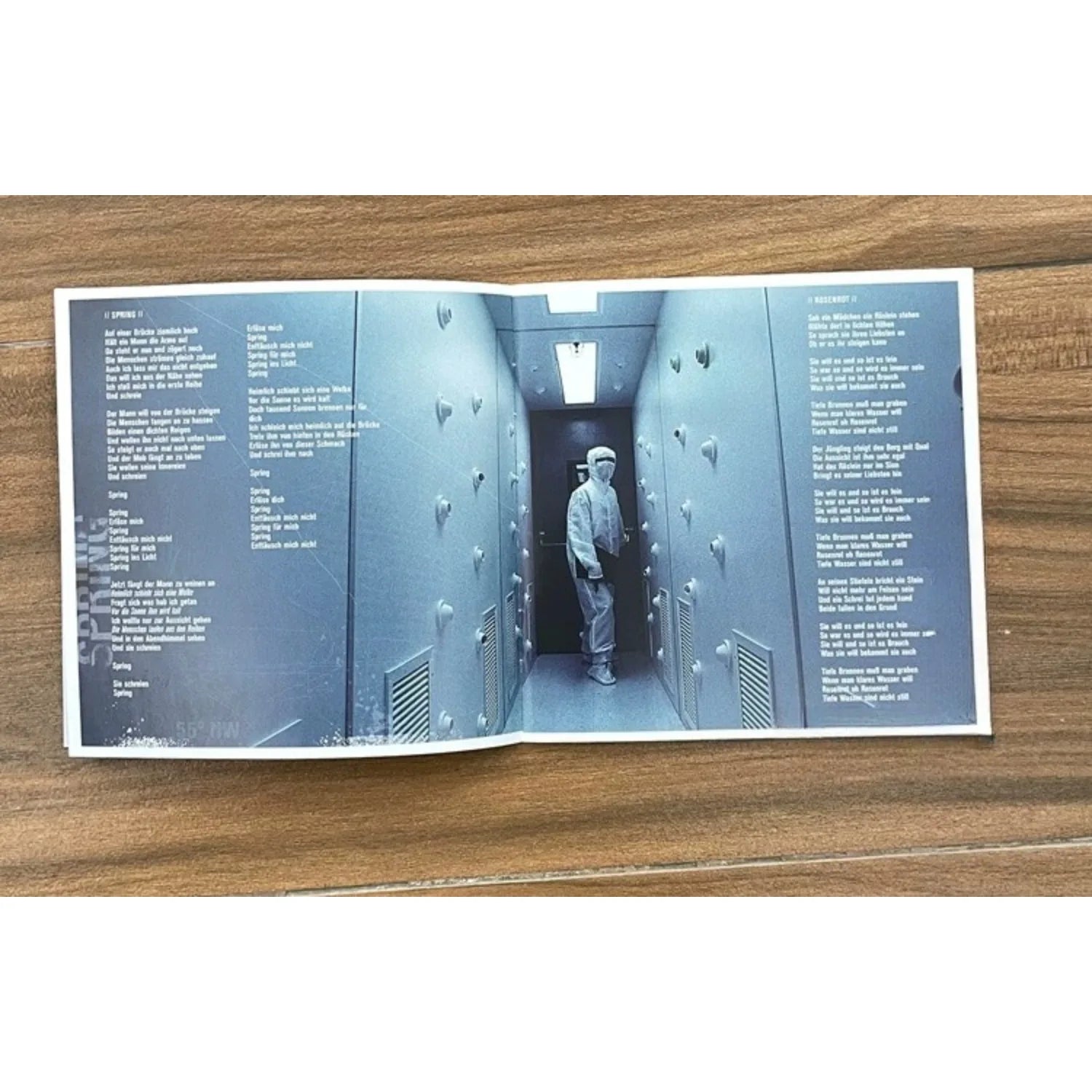 Industrial Rock Style Music CD, Icebreaker Themed Album, High-Fidelity Audio Disc for Rock Fans, Home & Car Use Qme