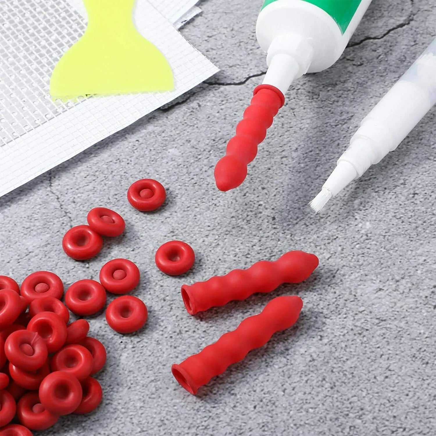 20pcs Caulk Cap Glass Glue Tip Sealing Cap Barrel Glue Mouth Protective Cover Caulking Gun Nozzles Cap Red Caulk Saving Cap Qme
