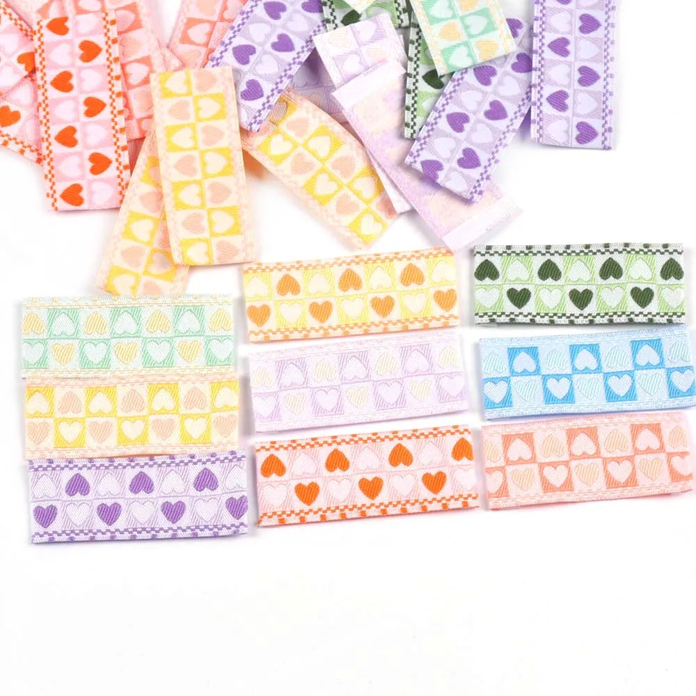 50Pcs Mutli color Heart Embroidery Labels For Sewing Clothes Accessories DIY Supplies Washable Care Garment Bags Handmade Tags Qme