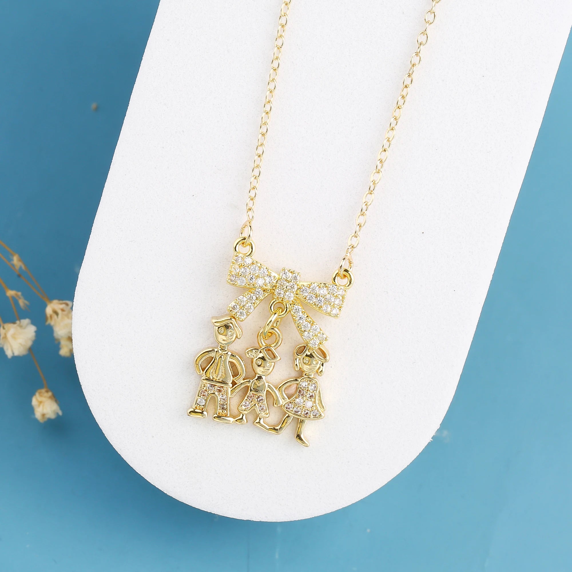 Fashion Son Daughter Heart Gold Color Cubic Zirconia Family Girl Boy Pendant Necklace Copper Chain Jewelry For Mother Gift Qme 1