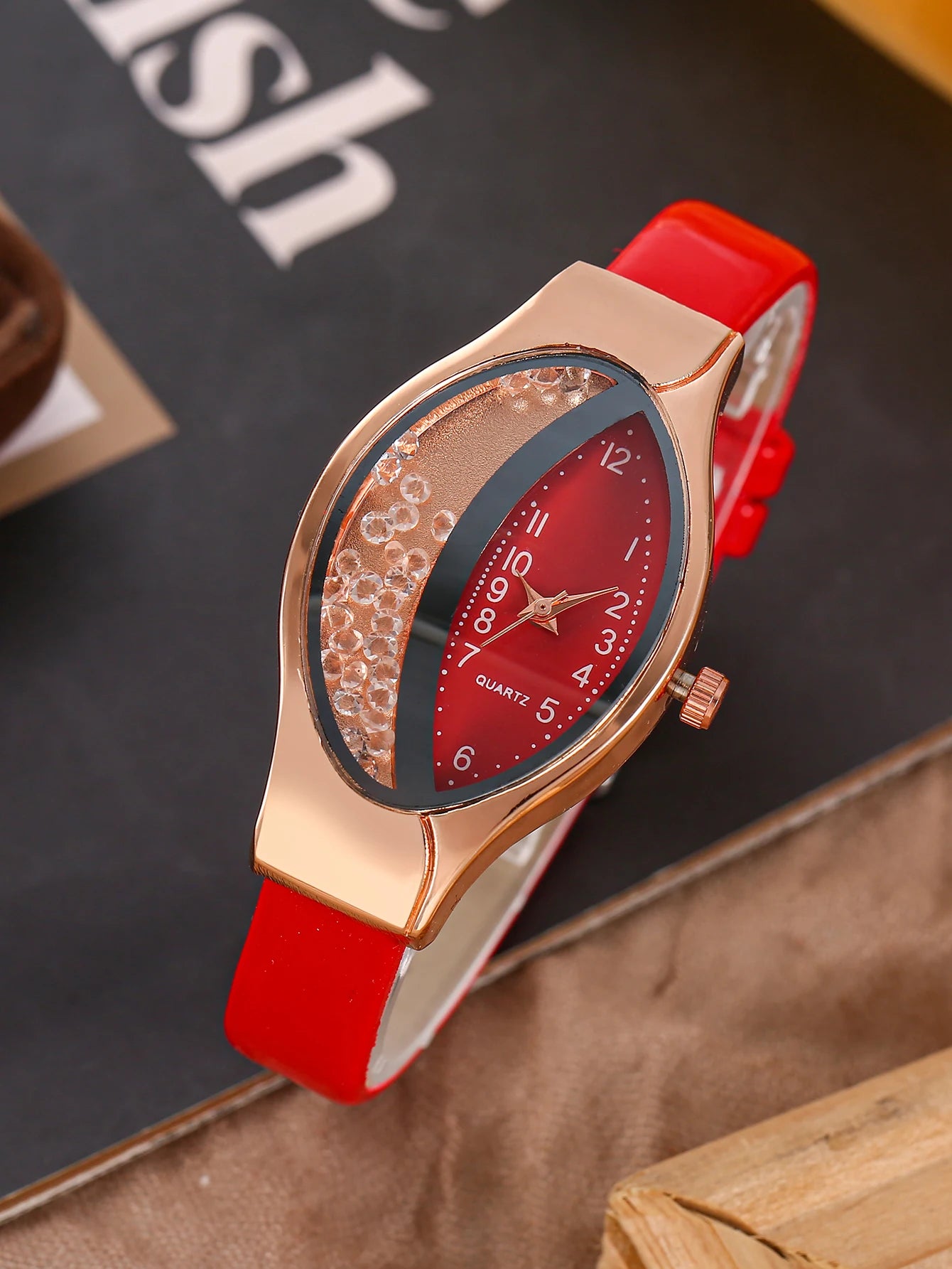 1 piece of snake patterned belt with diamond inlaid women's watch, half half rhinestone ball rolling quartz women's watch Qme red
