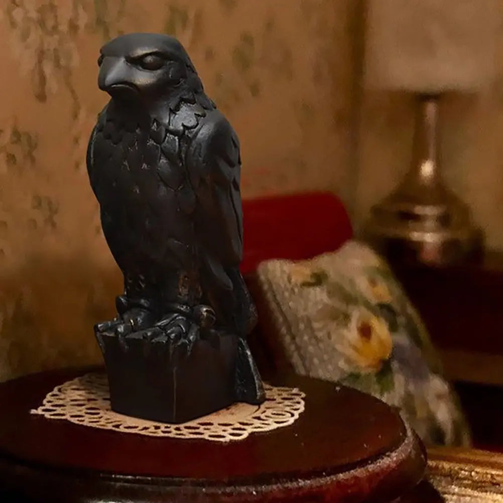 Resin Eagle Statue Creative Rustic Colors Tabletop Decoration Garden Home Office Animal Sculpture Desktop Ornament Qme