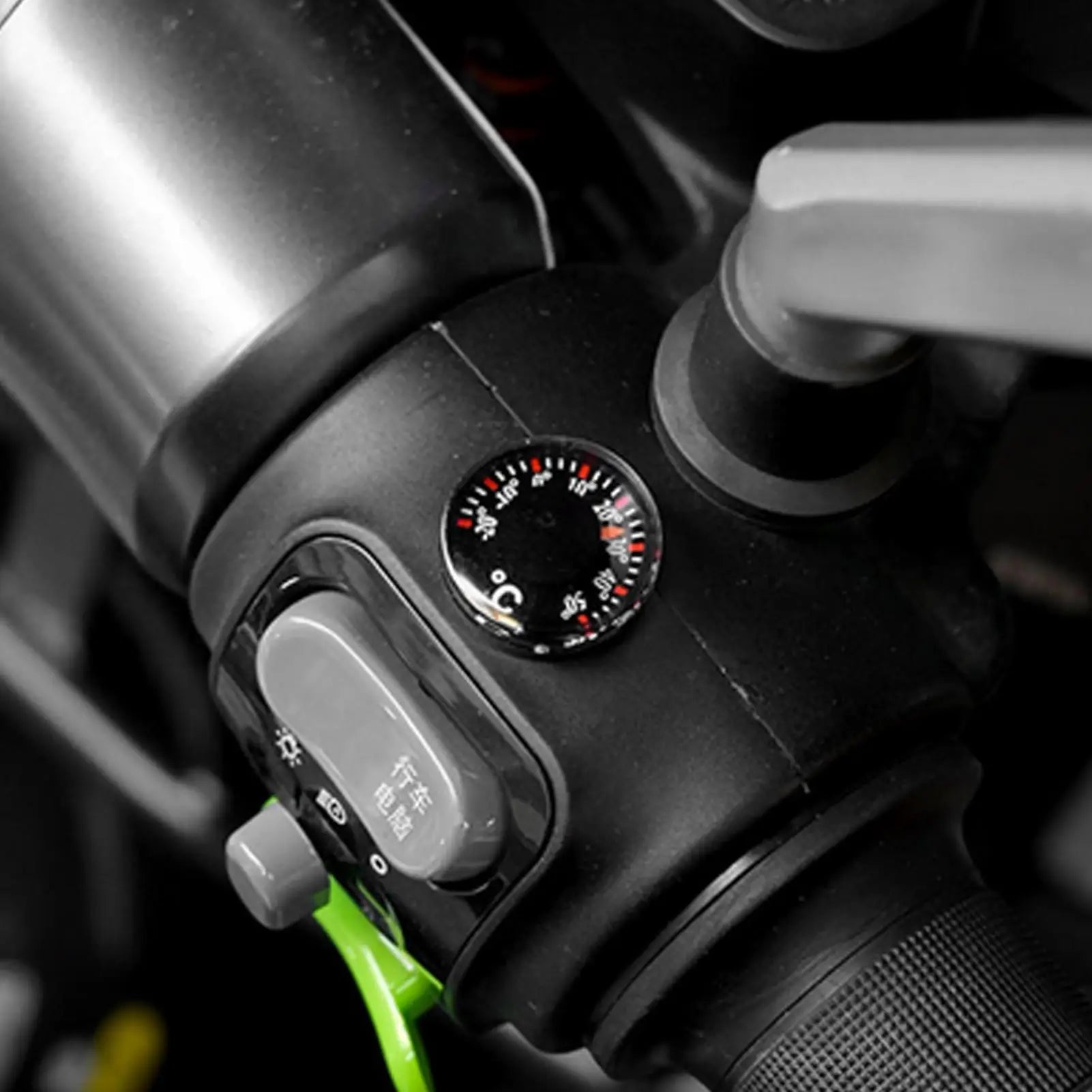Car Air Thermograph Mechanical Small Portable Temperature Gauge Qme