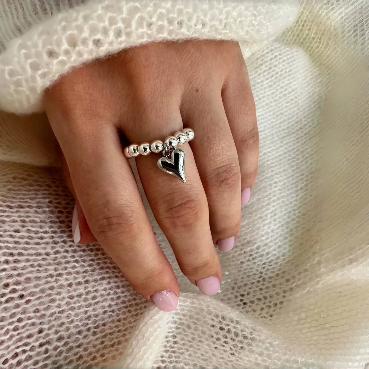 Creative Multiple Options Retro Handmade Simple Beaded Cord Love Heart Pendant Rings Women Girl Silver Color Bead Ring Jewelry Qme